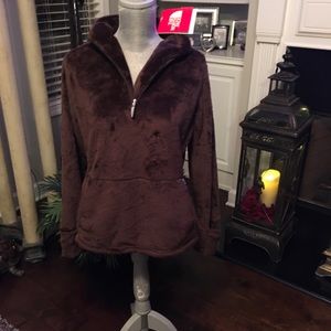 North Face pull over